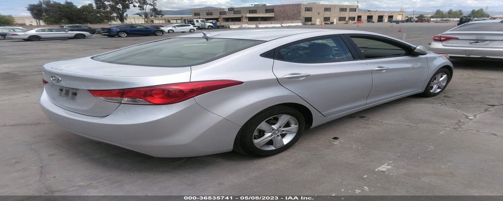 KMHDH4AE5BU131010 2011 HYUNDAI ELANTRA photo no. 4