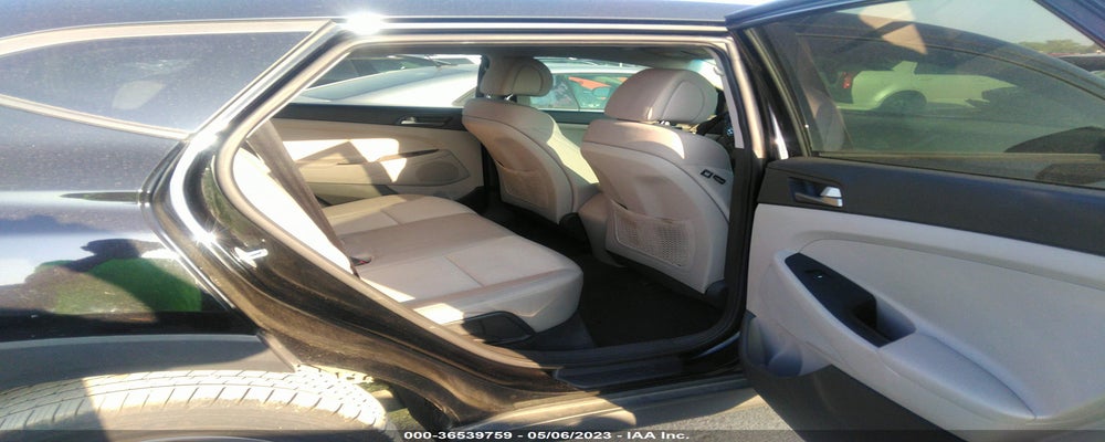 KM8J23A49JU743876 2018 HYUNDAI TUCSON photo no. 8