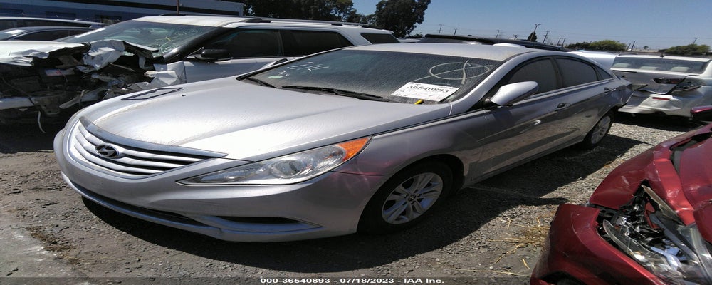 5NPEB4AC0DH679289 2013 HYUNDAI SONATA photo no. 2