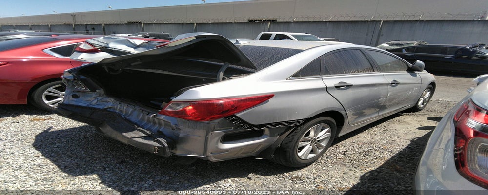 5NPEB4AC0DH679289 2013 HYUNDAI SONATA photo no. 4
