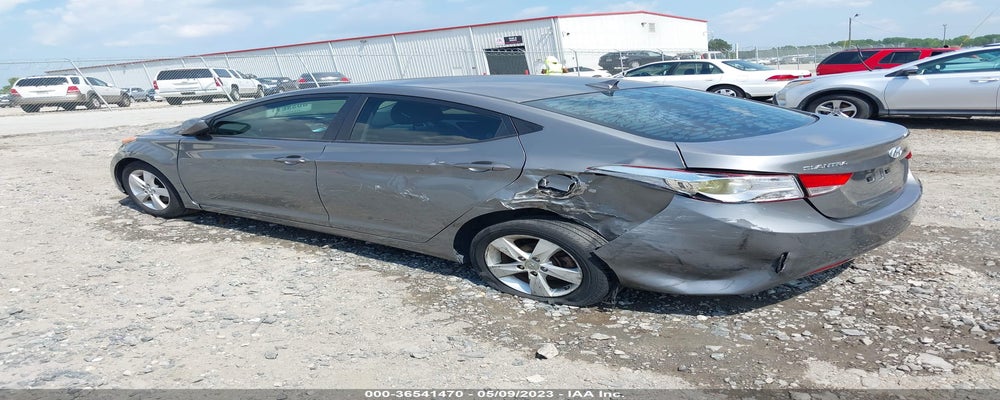 5NPDH4AE5DH377945 2013 HYUNDAI ELANTRA photo no. 3