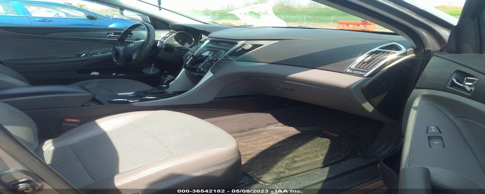 5NPEC4ACXBH065358 2011 HYUNDAI SONATA photo no. 5