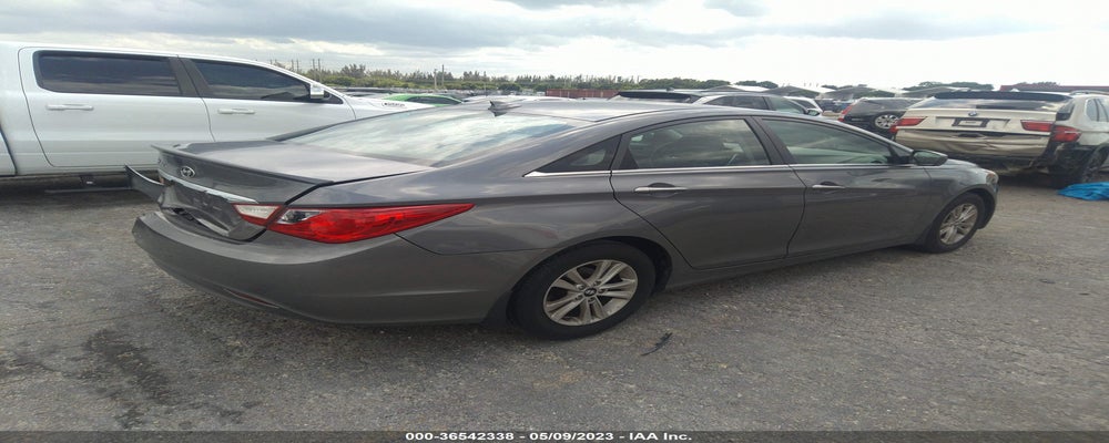 5NPEB4AC3DH667623 2013 HYUNDAI SONATA photo no. 4