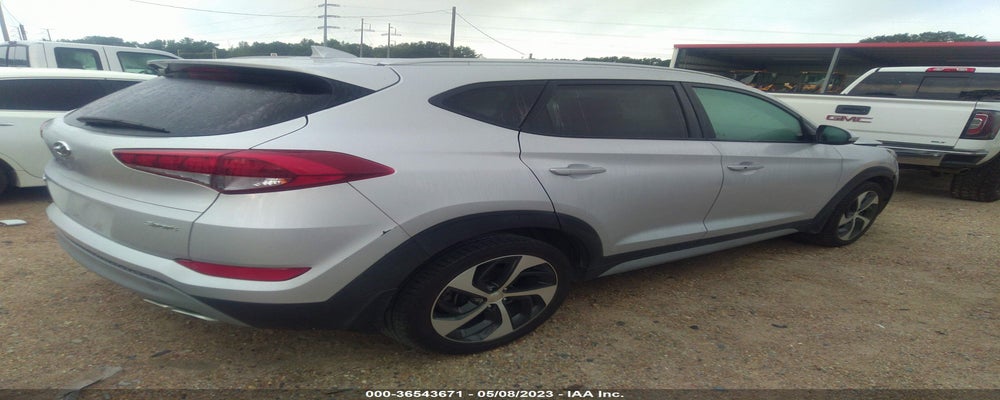KM8J33AL1JU768470 2018 HYUNDAI TUCSON photo no. 4