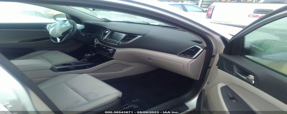 KM8J33AL1JU768470 2018 HYUNDAI TUCSON photo no. 5