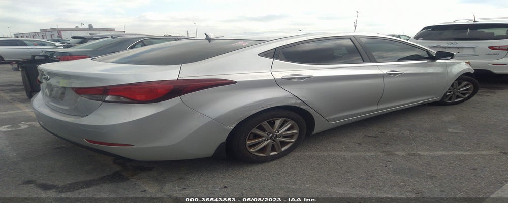 5NPDH4AEXFH557845 2015 HYUNDAI ELANTRA photo no. 4