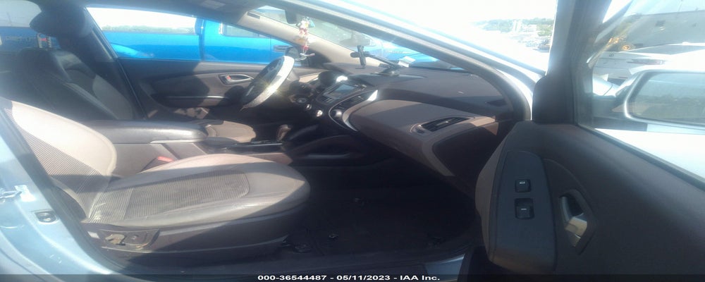 KM8JU3AC3BU180570 2011 HYUNDAI TUCSON photo no. 5