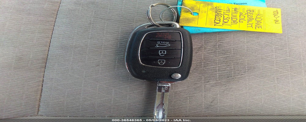 KM8J33A45GU061843 2016 HYUNDAI TUCSON photo no. 11