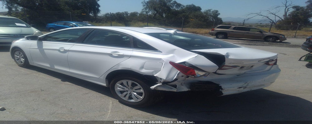 05NPEB4AC9DH52994 2013 HYUNDAI SONATA photo no. 3