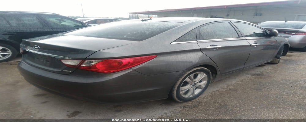 5NPEC4AC6DH716956 2013 HYUNDAI SONATA photo no. 4