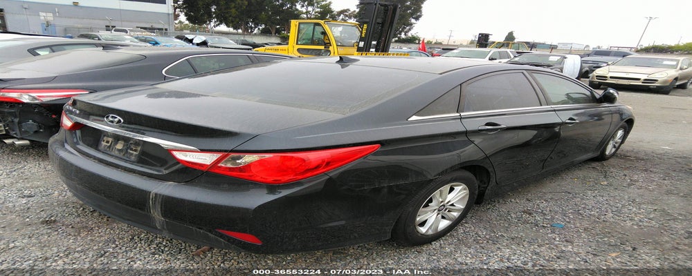 5NPEB4AC1EH926725 2014 HYUNDAI SONATA photo no. 4