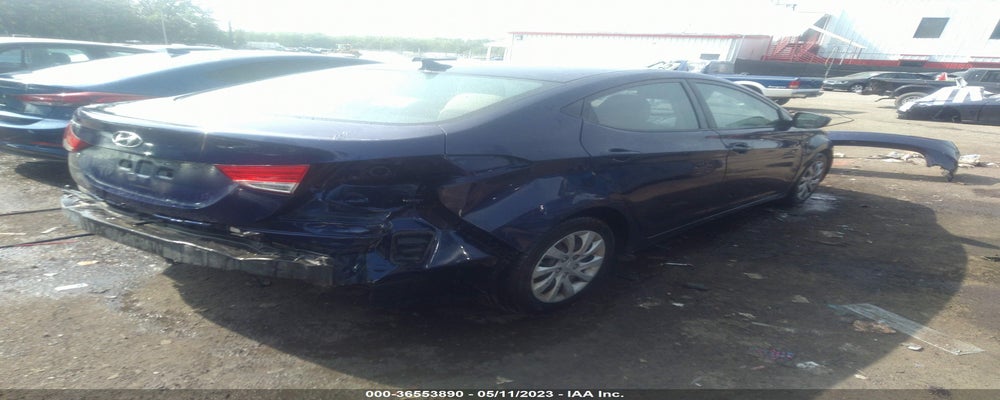 5NPDH4AE8DH215923 2013 HYUNDAI ELANTRA photo no. 4