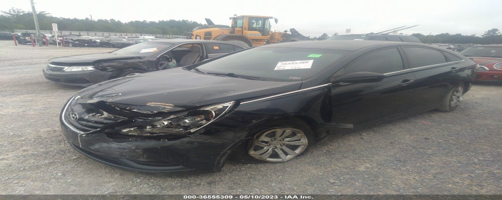 5NPEB4AC4BH187636 2011 HYUNDAI SONATA photo no. 2