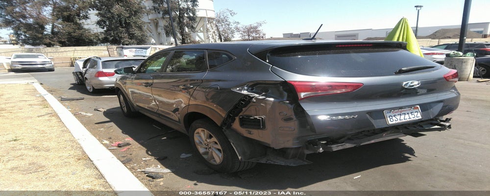 KM8J23A49GU227865 2016 HYUNDAI TUCSON photo no. 3