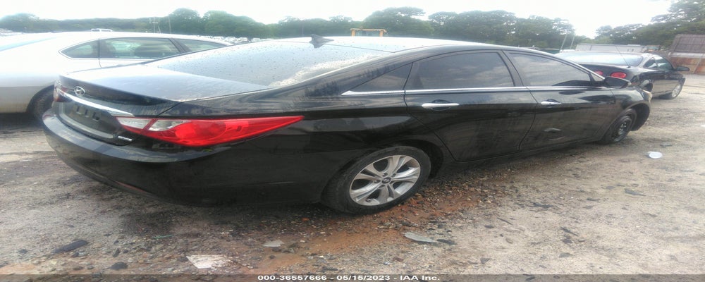 5NPEC4AC4BH257052 2011 HYUNDAI SONATA photo no. 4