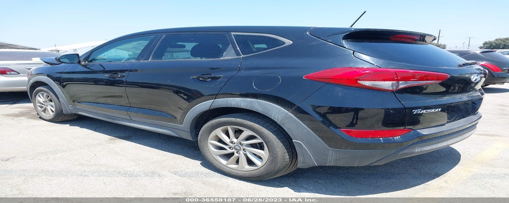 KM8J23A48HU278016 2017 HYUNDAI TUCSON photo no. 3