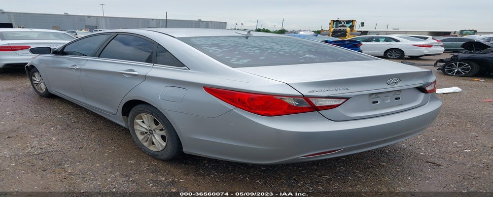 5NPEB4AC4DH505323 2013 HYUNDAI SONATA photo no. 3