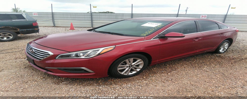 5NPE24AF9GH271646 2016 HYUNDAI SONATA photo no. 2