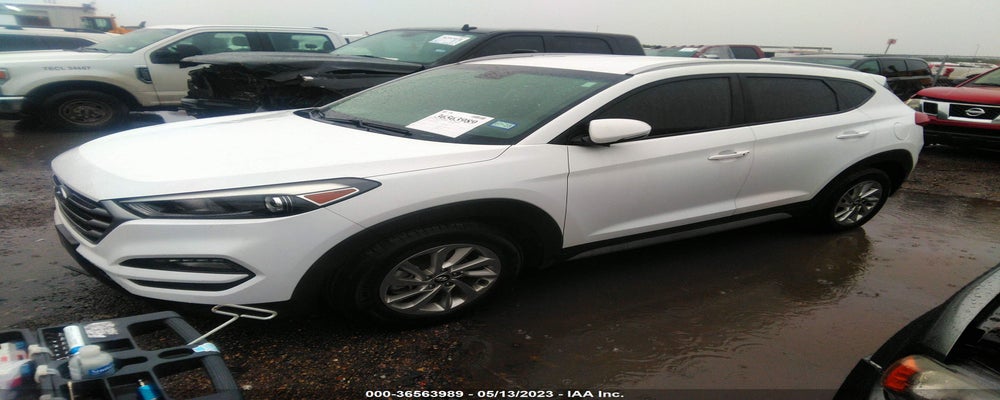 KM8J33A44HU500466 2017 HYUNDAI TUCSON photo no. 2