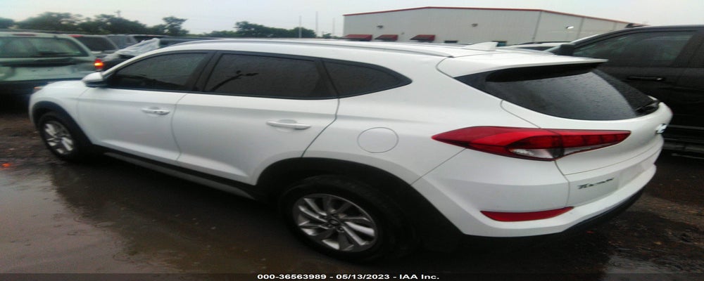 KM8J33A44HU500466 2017 HYUNDAI TUCSON photo no. 3