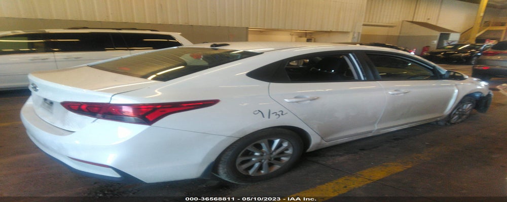 3KPC24A37JE028412 2018 HYUNDAI ACCENT photo no. 4