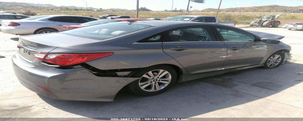 5NPEB4AC7EH922095 2014 HYUNDAI SONATA photo no. 4