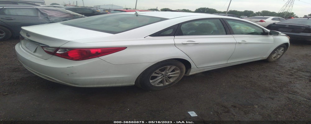 5NPEB4AC0DH726885 2013 HYUNDAI SONATA photo no. 4
