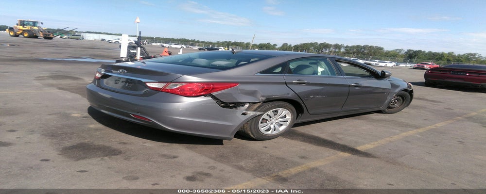 5NPEB4AC7BH277850 2011 HYUNDAI SONATA photo no. 4