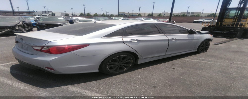 5NPEC4AB8EH893520 2014 HYUNDAI SONATA photo no. 4