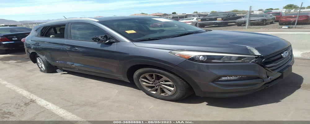 KM8J33A4XGU072417 2016 HYUNDAI TUCSON photo no. 19