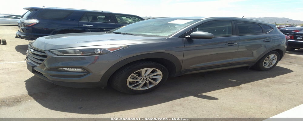KM8J33A4XGU072417 2016 HYUNDAI TUCSON photo no. 2