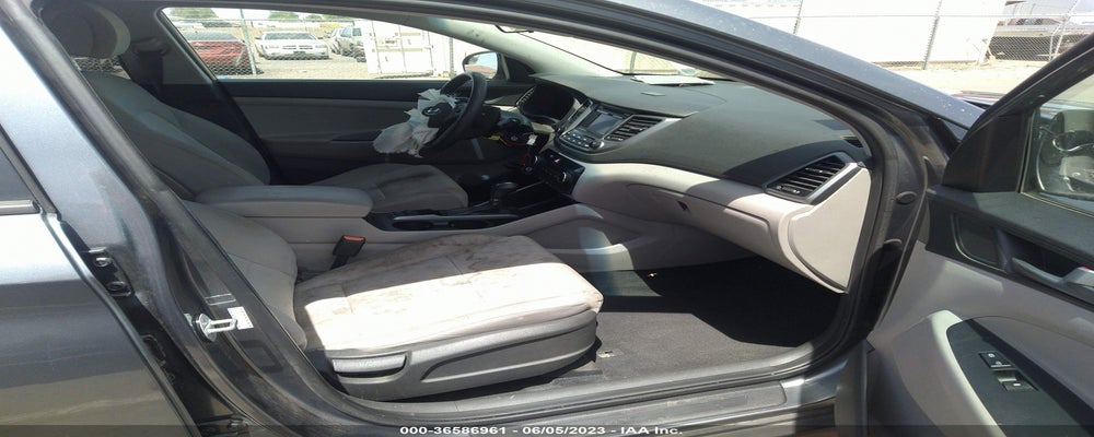 KM8J33A4XGU072417 2016 HYUNDAI TUCSON photo no. 5