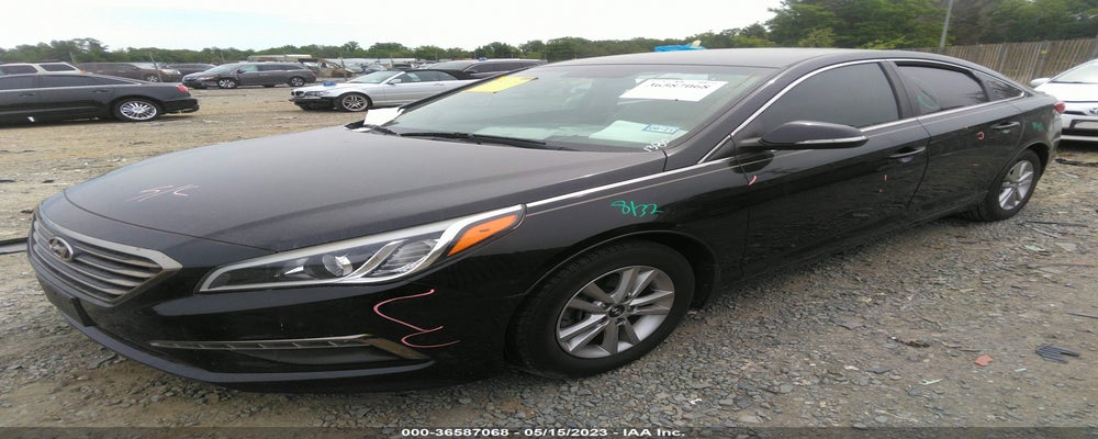 5NPE24AA8FH182038 2015 HYUNDAI SONATA photo no. 2