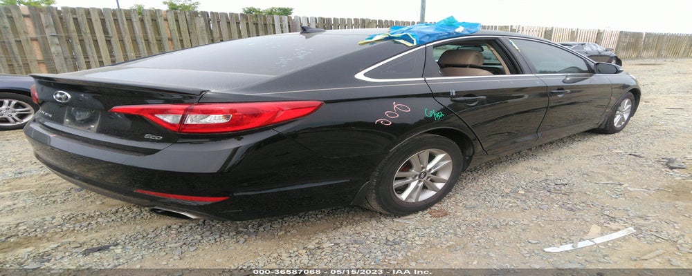 5NPE24AA8FH182038 2015 HYUNDAI SONATA photo no. 4