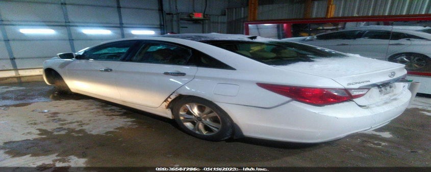 5NPEC4AC8CH409612 2012 HYUNDAI SONATA photo no. 3