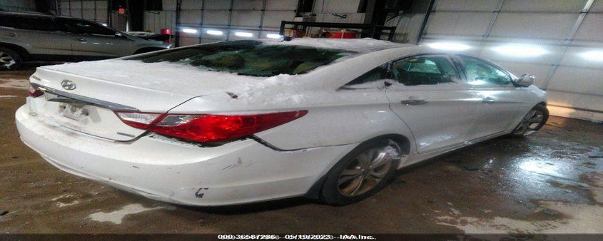5NPEC4AC8CH409612 2012 HYUNDAI SONATA photo no. 4