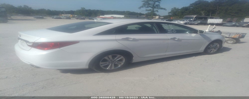 5NPEC4AC6BH298346 2011 HYUNDAI SONATA photo no. 4