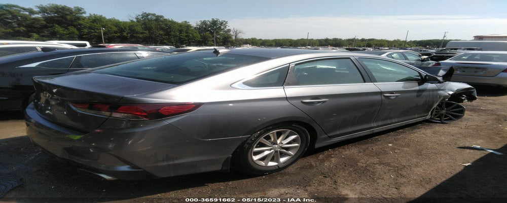 5NPE24AF2KH744263 2019 HYUNDAI SONATA photo no. 4