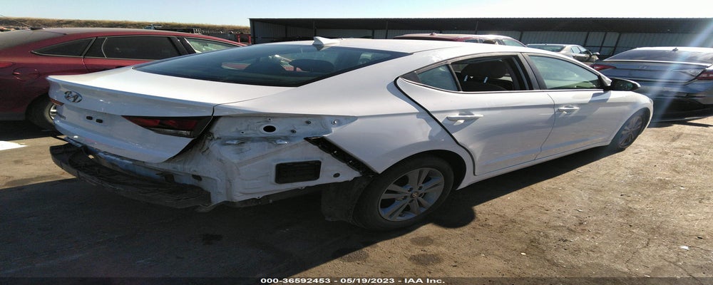 5NPD84LF9HH168185 2017 HYUNDAI ELANTRA photo no. 4