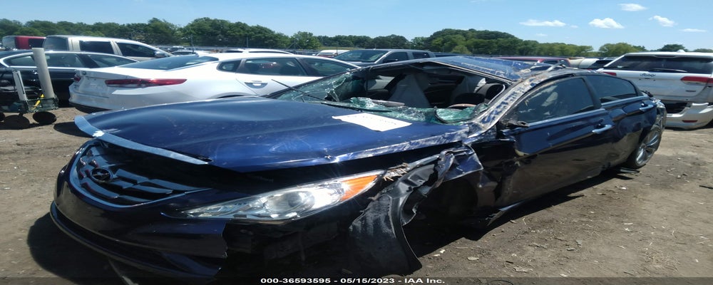 5NPEC4AB4BH171957 2011 HYUNDAI SONATA photo no. 2