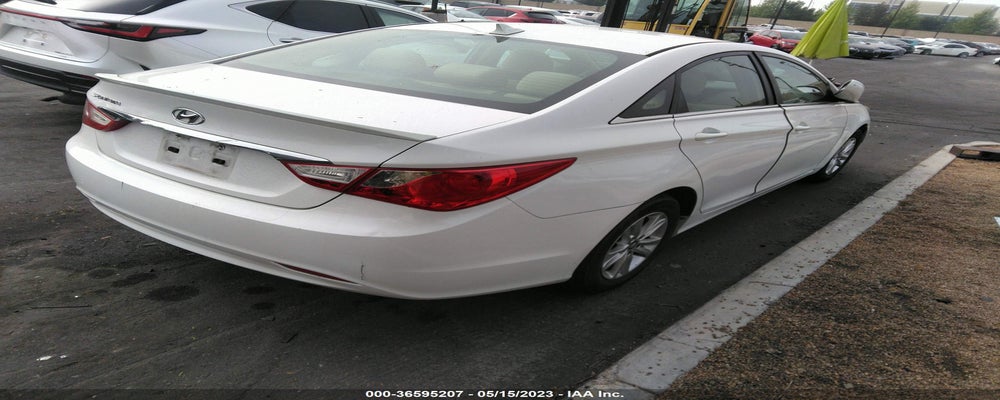 5NPEB4AC4DH607740 2013 HYUNDAI SONATA photo no. 3