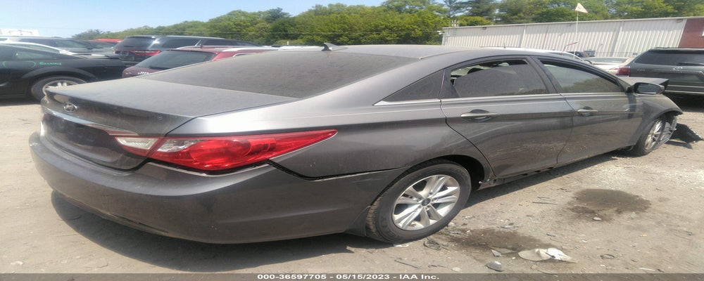5NPEB4AC0BH219417 2011 HYUNDAI SONATA photo no. 4