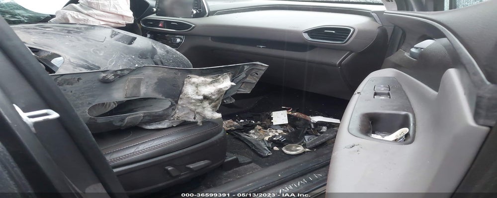 5NMS5CAA5KH129082 2019 HYUNDAI SANTA FE photo no. 5