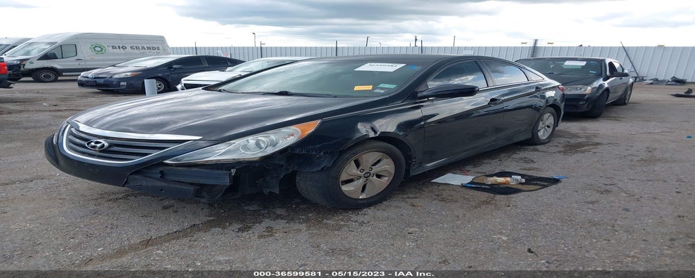 5NPEB4AC8EH817212 2014 HYUNDAI SONATA photo no. 2