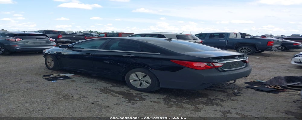 5NPEB4AC8EH817212 2014 HYUNDAI SONATA photo no. 3