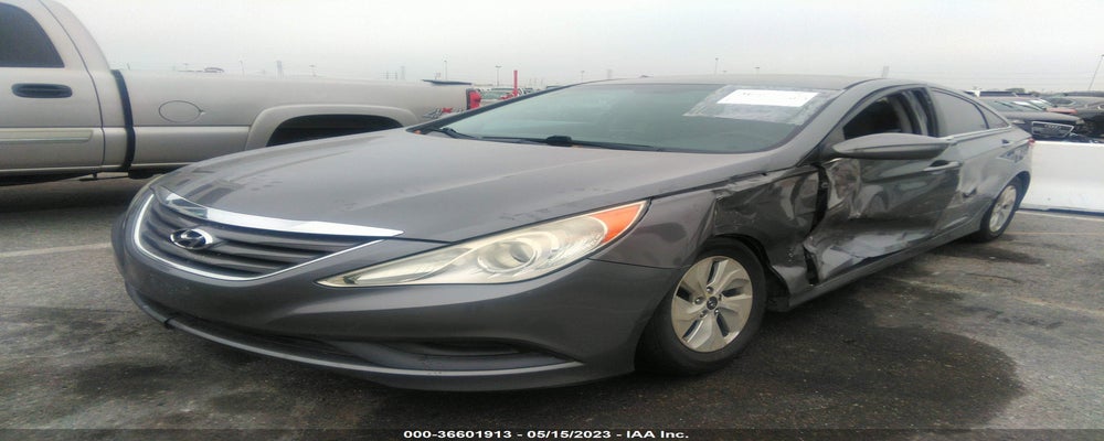 5NPEB4AC3EH812516 2014 HYUNDAI SONATA photo no. 2