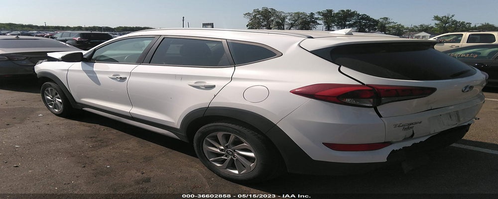 KM8J3CA42JU735924 2018 HYUNDAI TUCSON photo no. 3