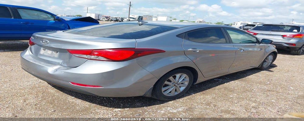 KMHDH4AE9FU414533 2015 HYUNDAI ELANTRA photo no. 4