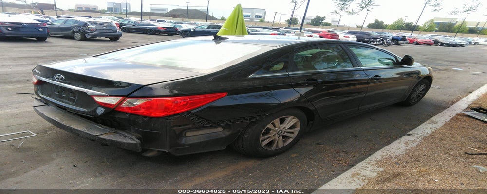5NPEB4AC5BH297305 2011 HYUNDAI SONATA photo no. 4
