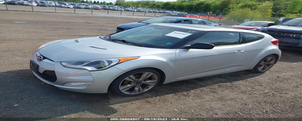 KMHTC6AD3CU071582 2012 HYUNDAI VELOSTER photo no. 2
